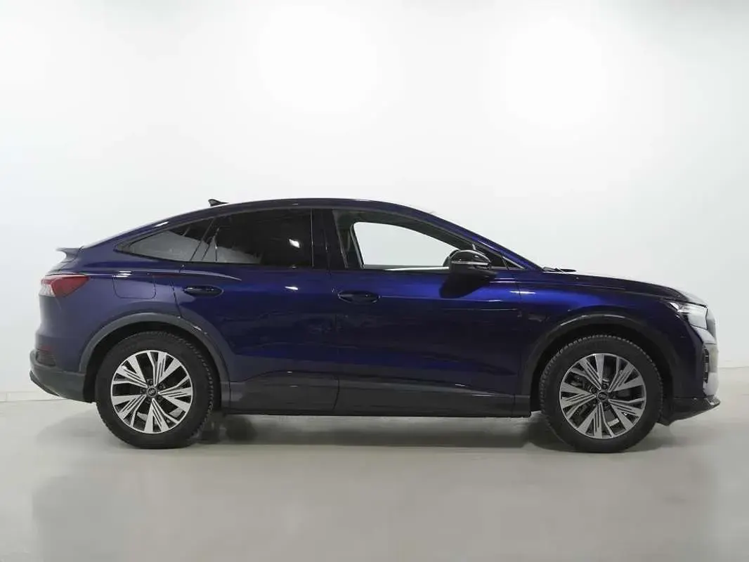 Usado Audi Q4 Sportback e-tron Advanced Plus 150 kW (204 CV) 2023 Azul SUV