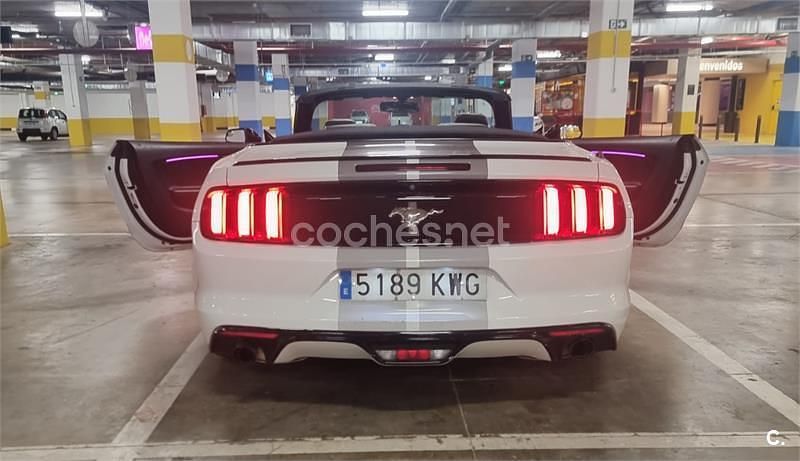Usado Ford Mustang GT 450 CV (330 kW) 2018 Blanco Descapotable