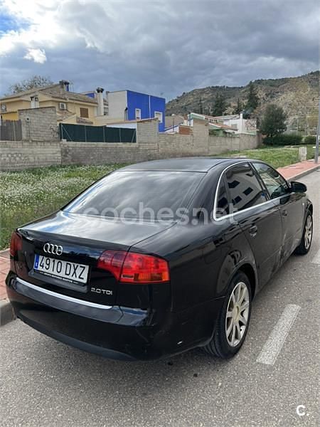 Usado Audi A4 140 CV (102 kW) 2007 Negro Berlina