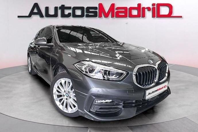 Usado BMW 118 Comfort Edition 150 CV (110 kW) 2020 Gris Utilitario