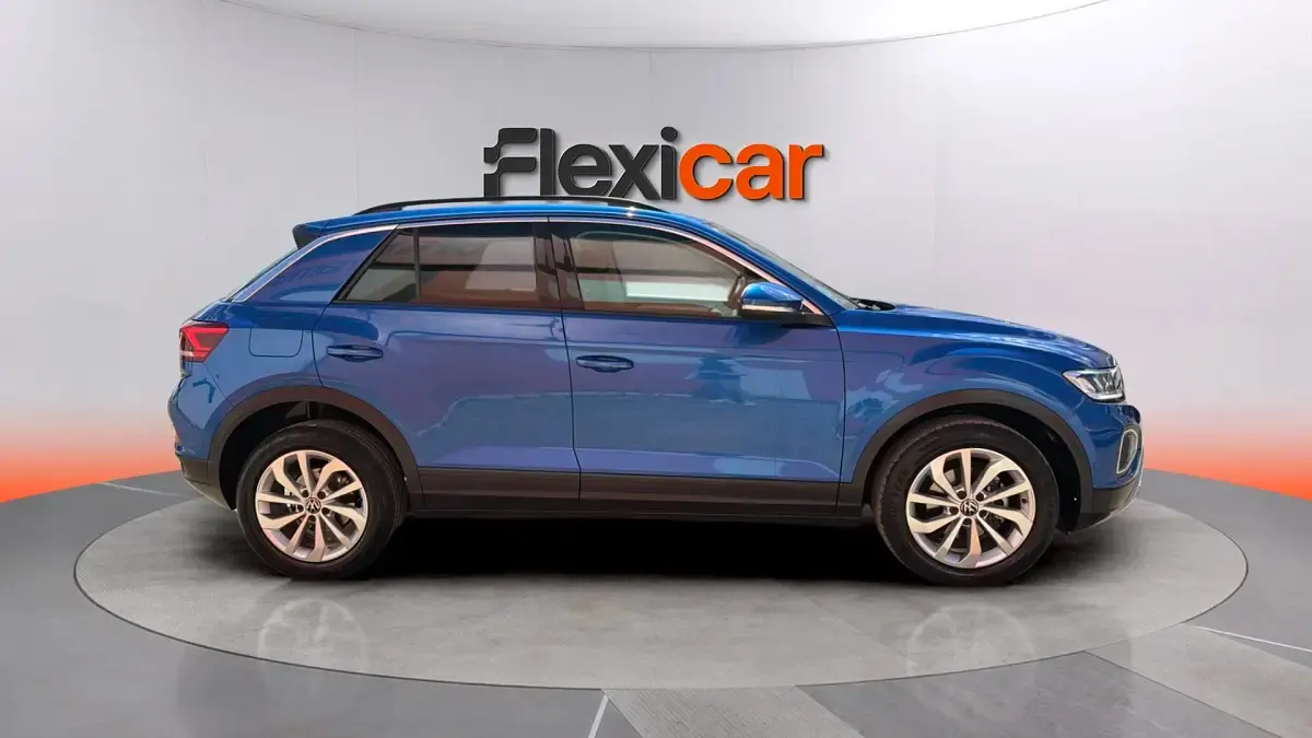 Occasion VW T-Roc Life 150 ch (110 kW) 2023 Bleue SUV