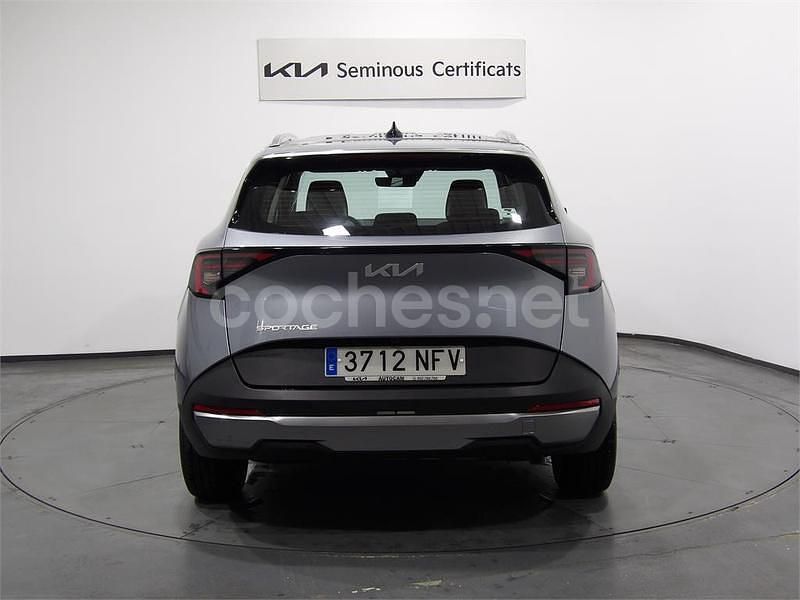 Nuevo Kia Sportage 150 CV (110 kW) 2025 Gris / plata SUV