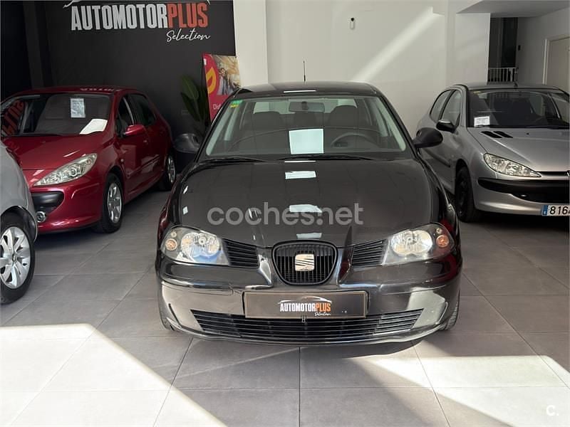 Usado Seat Cordoba Reference 64 CV (47 kW) 2005 Negro Berlina