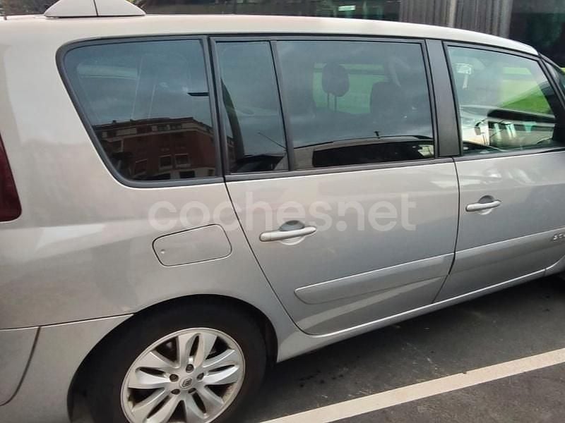 Gris / plata Usado 2009 Renault Grand Espace Monovolumen | 5500 € (Precio justo) - Imagen 1/4