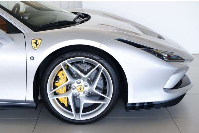 Plateado Usado 2022 Ferrari F8 Coupe | 315.500 € - Imagen 1/4