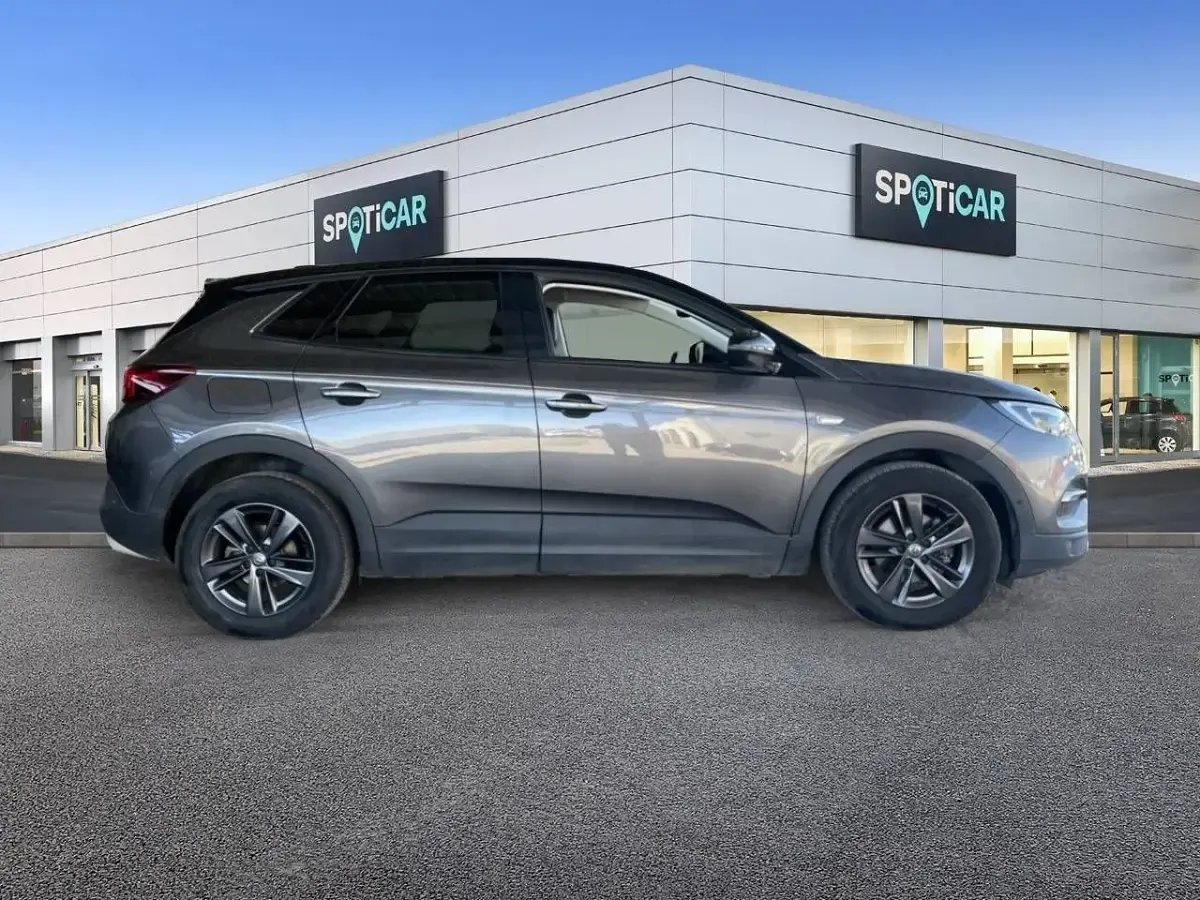 Usado Opel Grandland X Design & Tech 130 CV (95 kW) 2021 Gris SUV