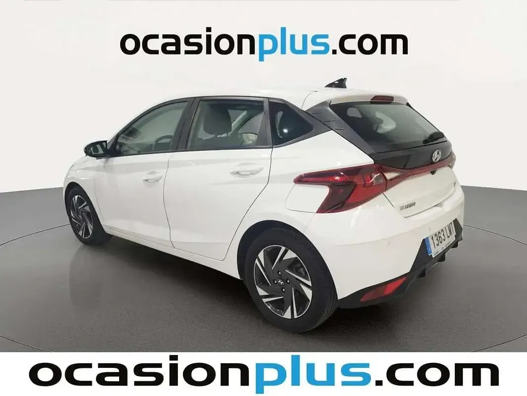 Usado Hyundai i20 101 CV (74 kW) 2021 Blanco Utilitario