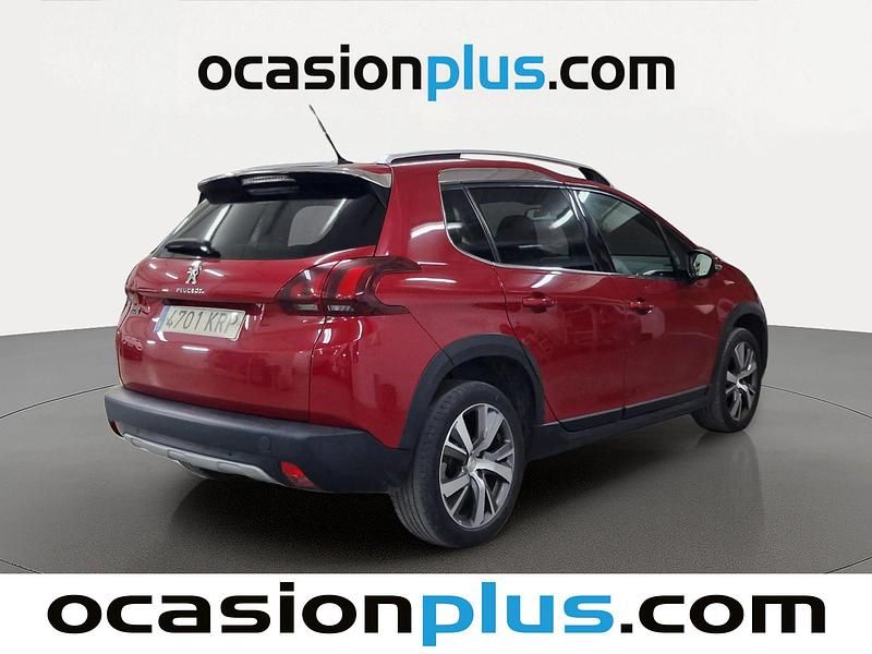Usado Peugeot 2008 Allure 120 CV (88 kW) 2018 Rojo SUV