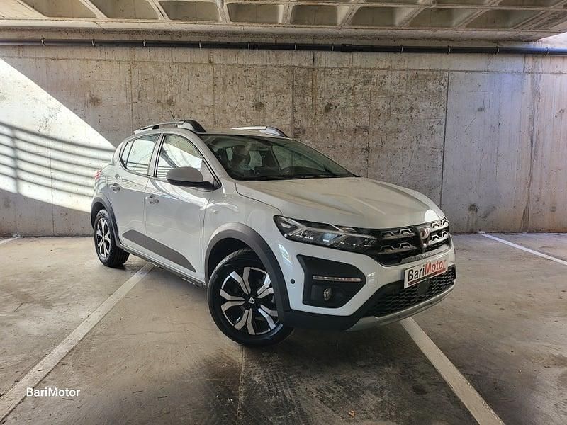 Usado Dacia Sandero Comfort 91 CV (66 kW) 2022 Blanco Berlina