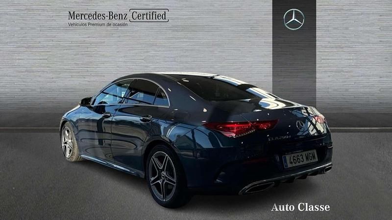 Usado Mercedes CLA200 AMG line 150 CV (110 kW) 2023 Azul Berlina