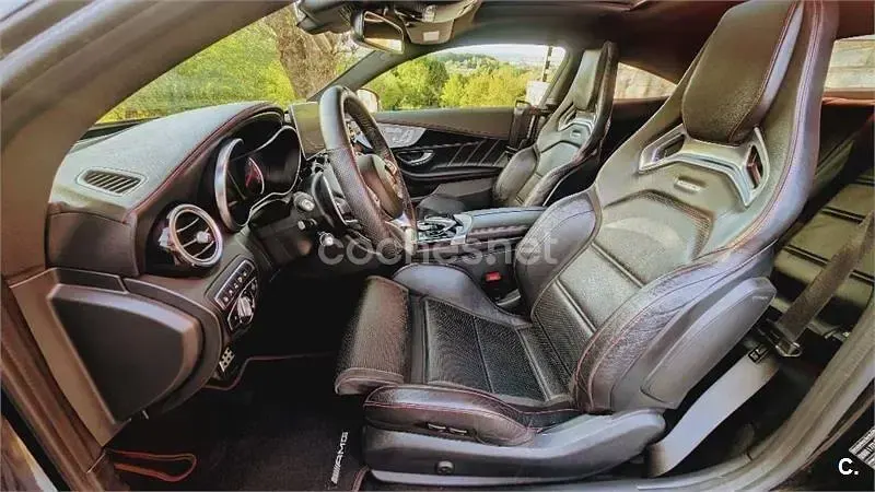 Usado Mercedes C43 AMG 367 CV (269 kW) 2018 Negro Coupe