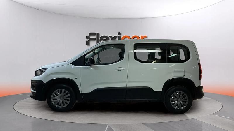 Usado Peugeot Rifter Active 102 CV (75 kW) 2022 Blanco Monovolumen