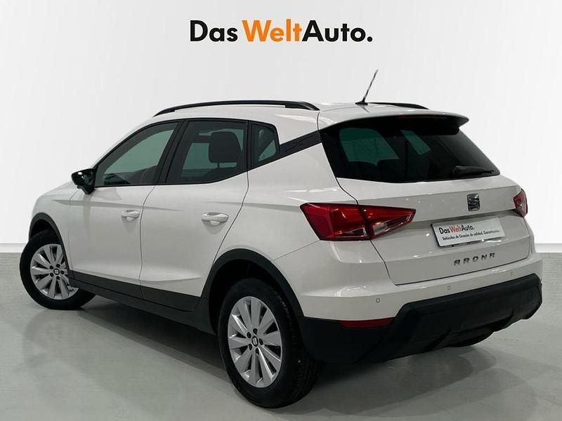 Usado Seat Arona Ecomotive 115 CV (84 kW) 2019 Blanco SUV