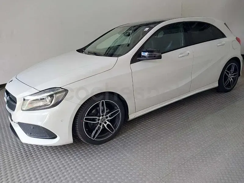 Usado Mercedes A200 136 CV (100 kW) 2017 Blanco Berlina