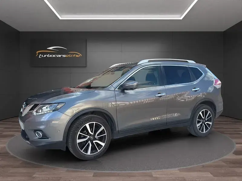 Usado Nissan X-Trail N-Connecta 130 CV (95 kW) 2016 Gris / plata SUV