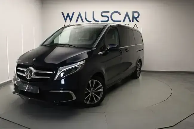 Usado Mercedes V300 Avantgarde 239 CV (175 kW) 2022 Azul Monovolumen