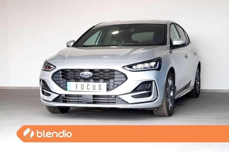 Plateado Usado 2023 Ford Focus ST-Line Berlina | 22.520 € (Un poco caro) - Imagen 1/1