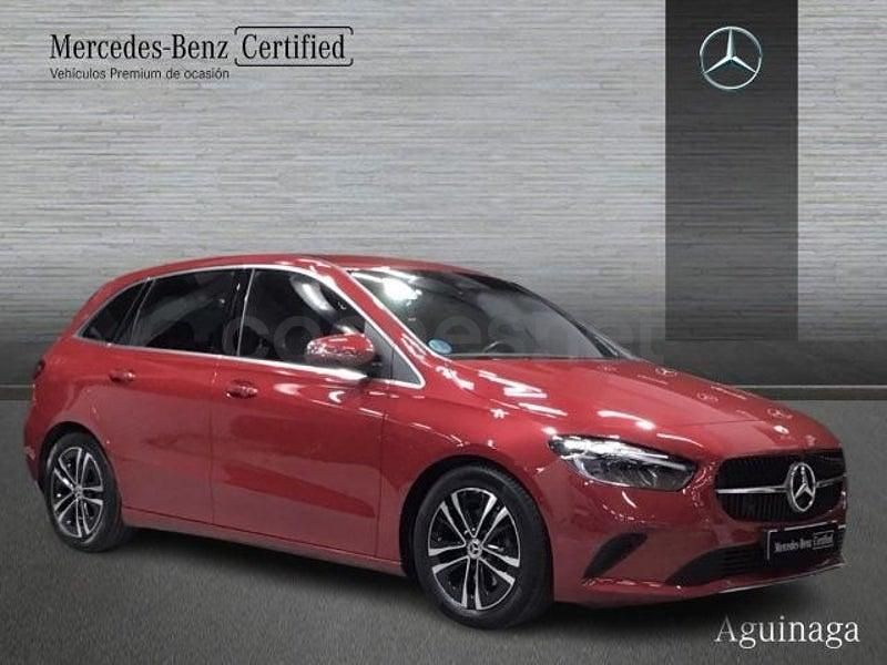 Usado Mercedes B200 163 CV (119 kW) 2024 Granate Monovolumen