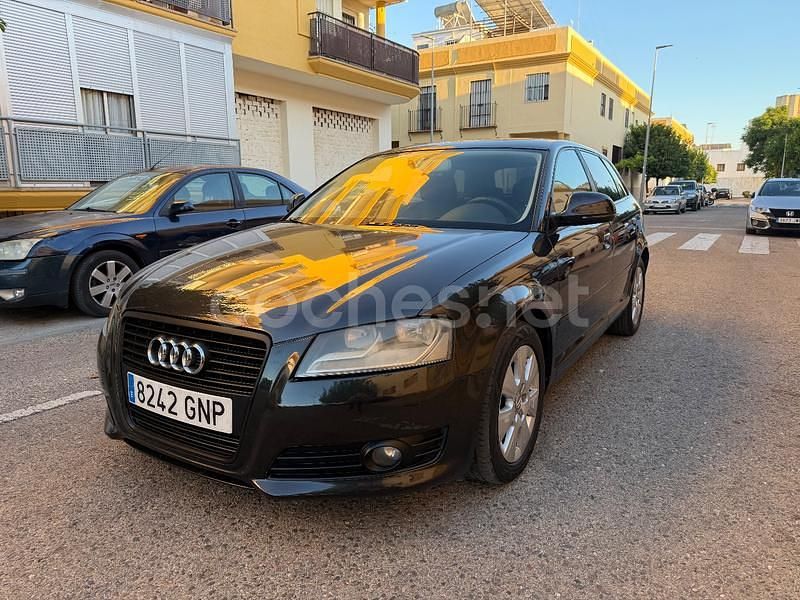Negro Usado 2009 Audi A3 Ambiente Berlina | 4999 € (Precio justo) - Imagen 1/4