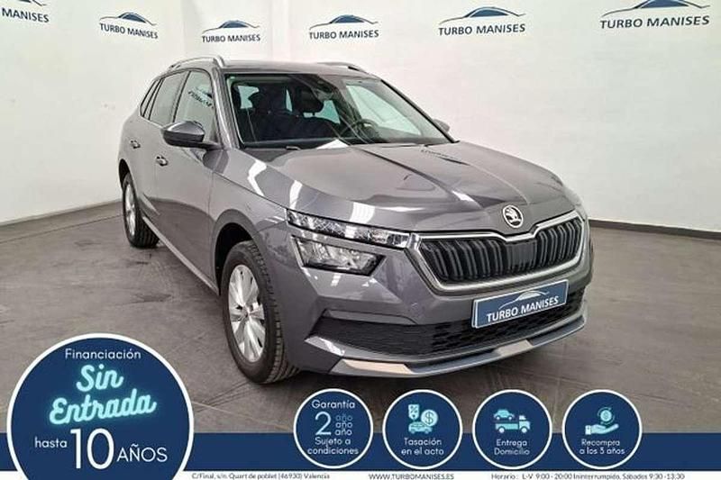 Usado Skoda Kamiq Ambition 110 CV (80 kW) 2023 Gris / plata SUV