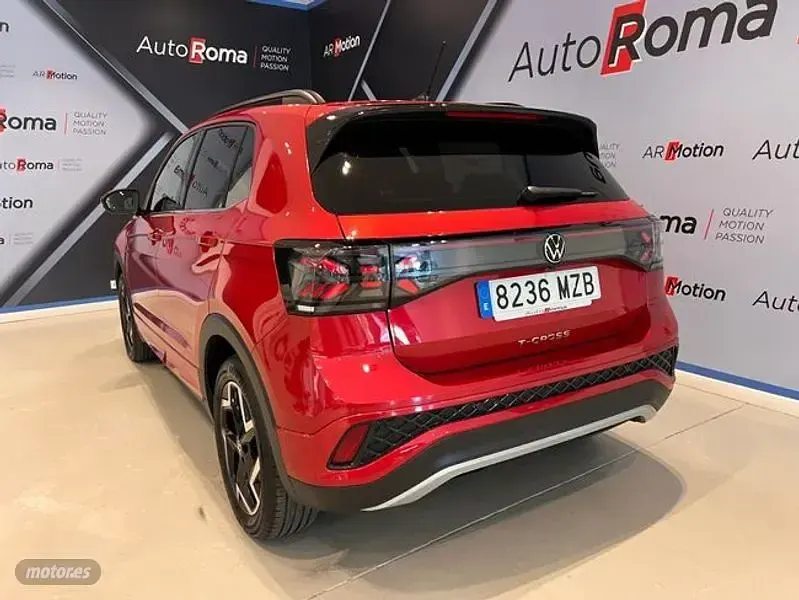 Usado VW T-Cross R-line 150 CV (110 kW) 2025 Granate SUV
