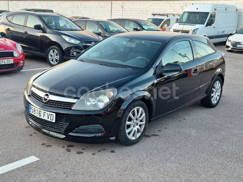 Negro Usado 2007 Opel Astra GTC Enjoy Berlina | 3500 € (Buen precio) - Imagen 1/4