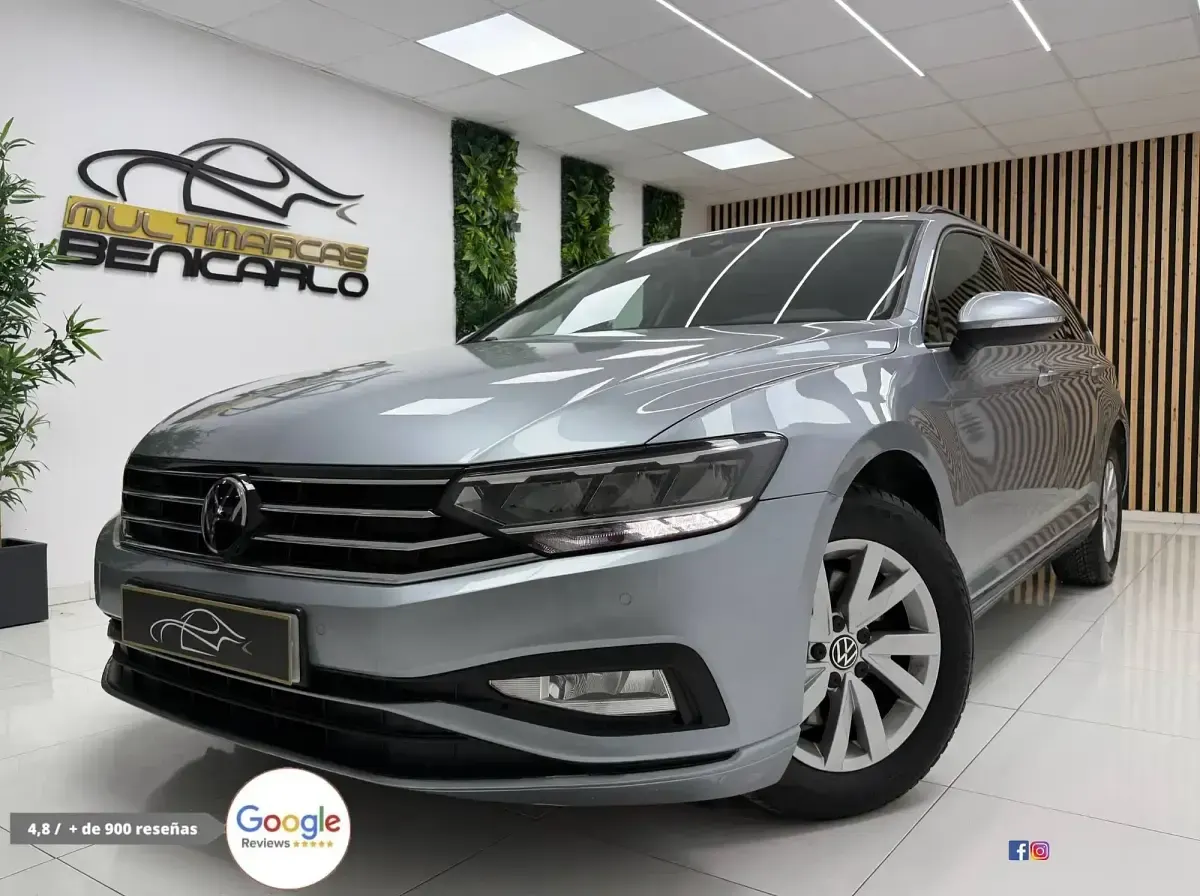 Usado VW Passat Business 122 CV (89 kW) 2022 Gris Familiar