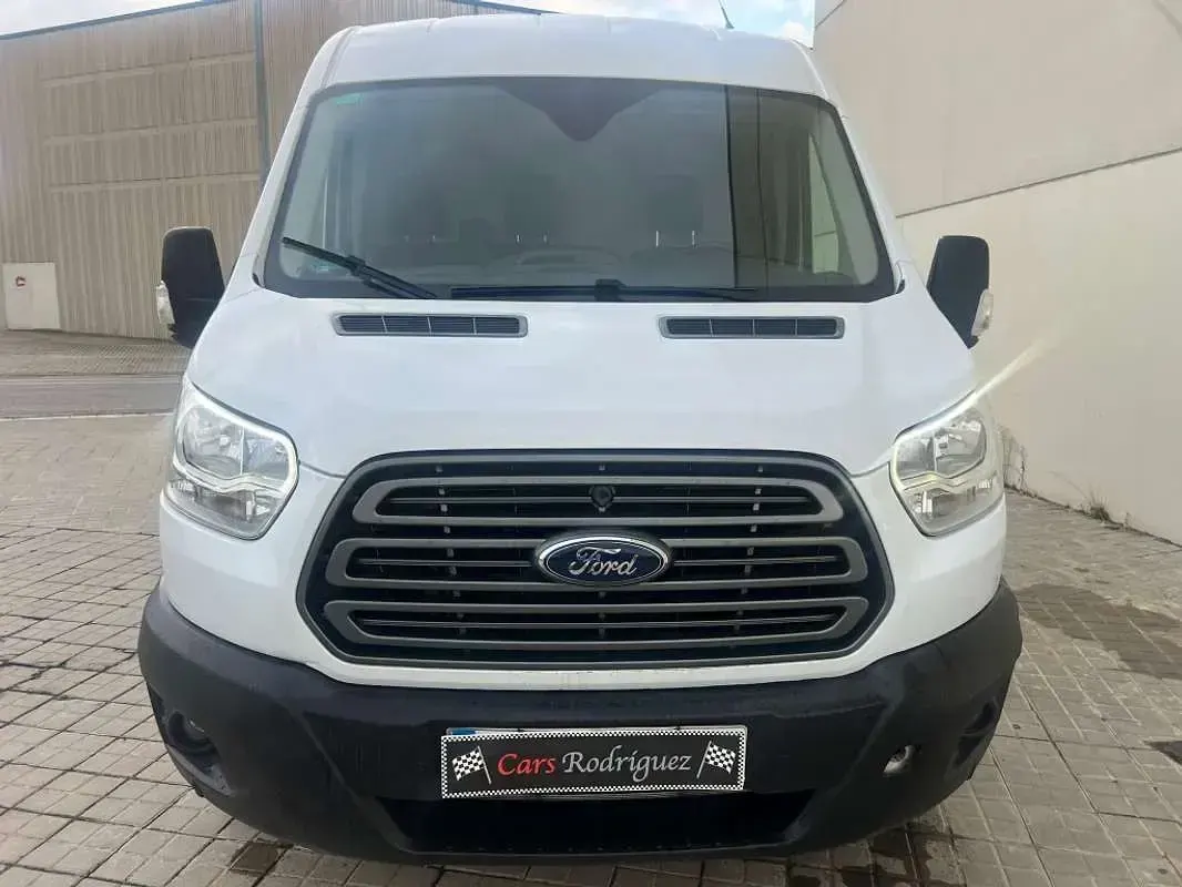 Usado Ford Transit Trend 131 CV (96 kW) 2020 Blanco Van
