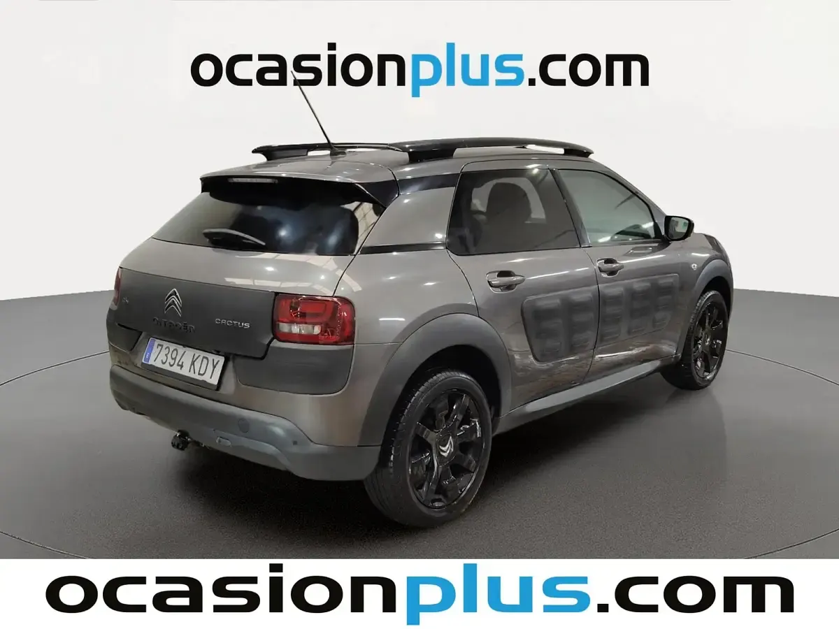 Usado Citroën C4 Cactus PureTech 110 CV (80 kW) 2017 Gris Utilitario