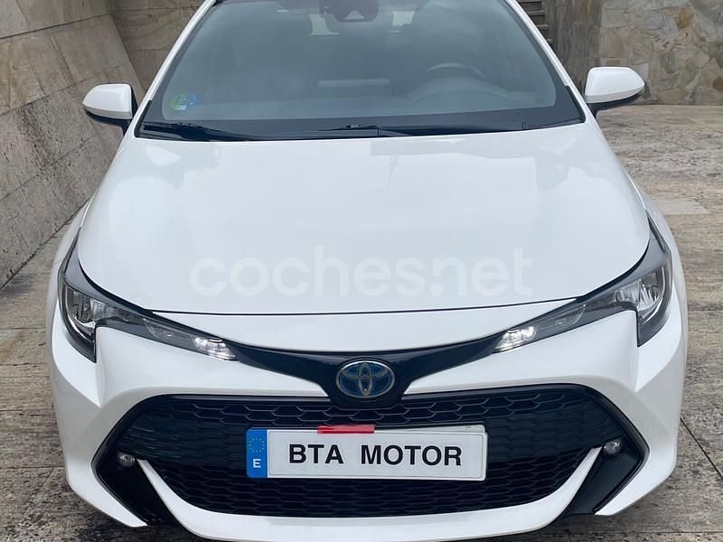 Blanco Usado 2020 Toyota Corolla Business Edition Berlina | 17.500 € (Precio justo) - Imagen 1/4