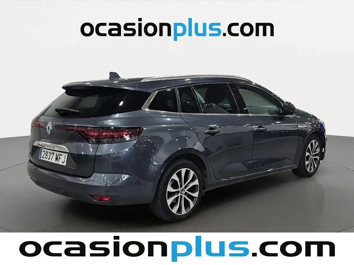 Usado Renault Mégane GrandTour Techno 140 CV (102 kW) 2023 Gris Familiar