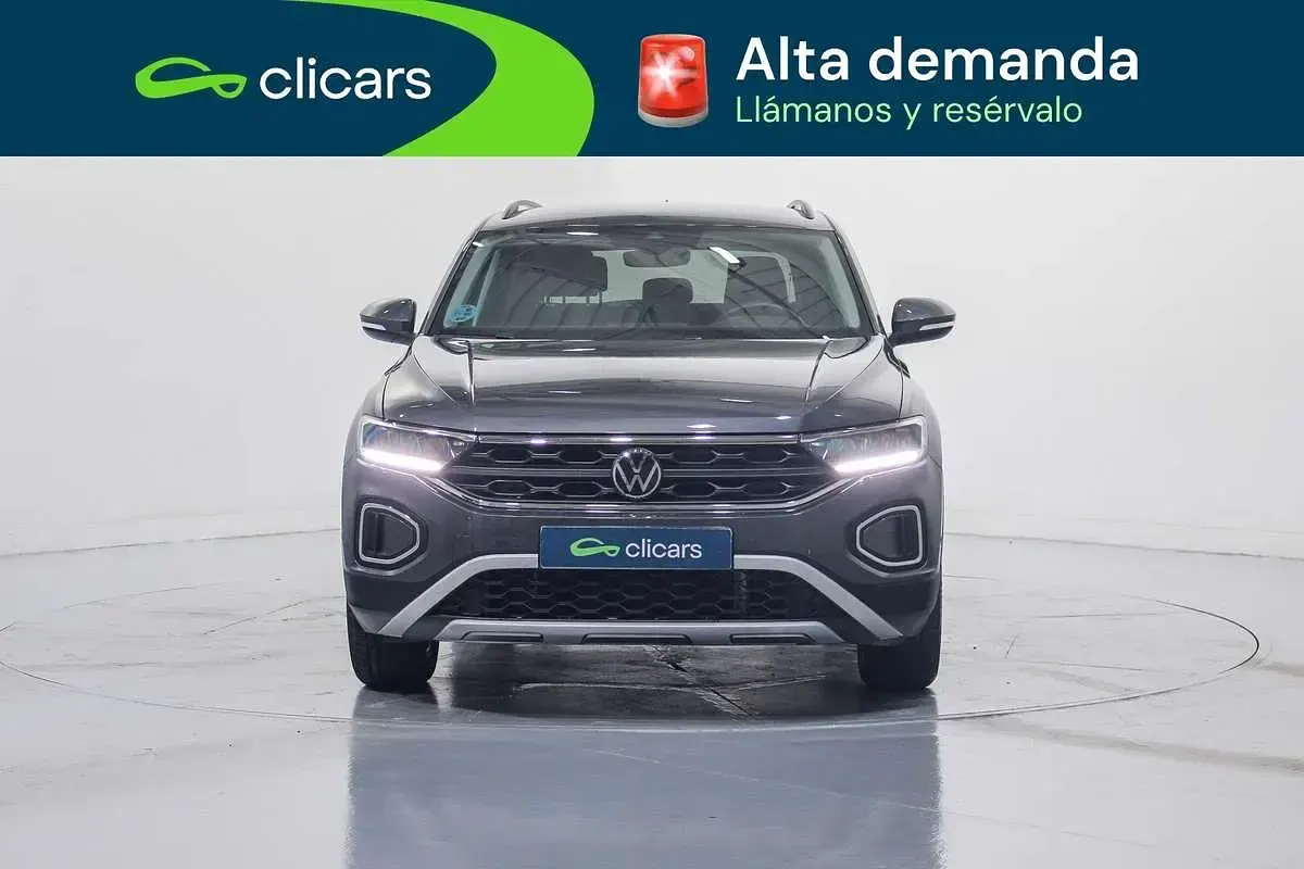 Usado VW T-Roc Life 116 CV (85 kW) 2022 Gris SUV