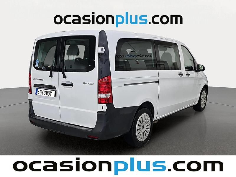 Usado Mercedes Vito 136 CV (100 kW) 2023 Blanco Van