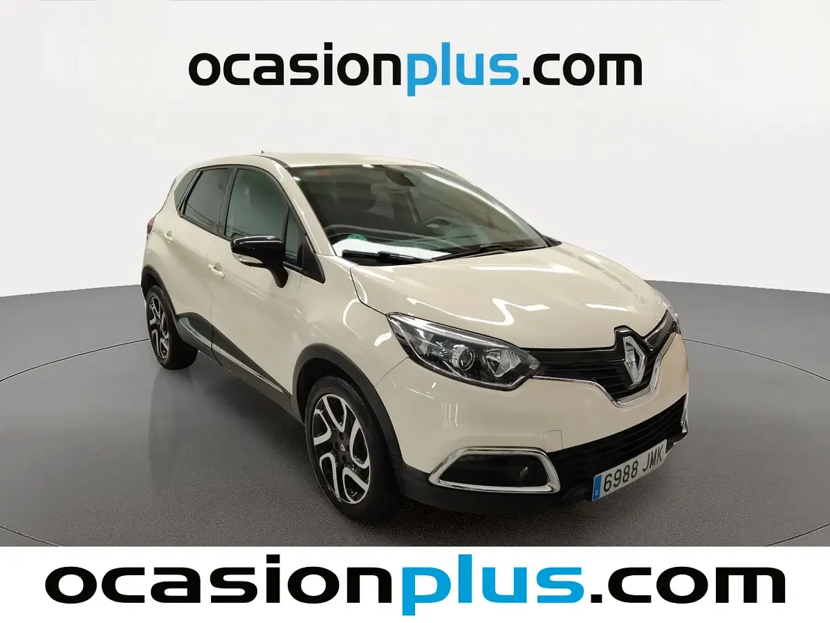 Usado Renault Captur Zen 120 CV (88 kW) 2016 Beige SUV
