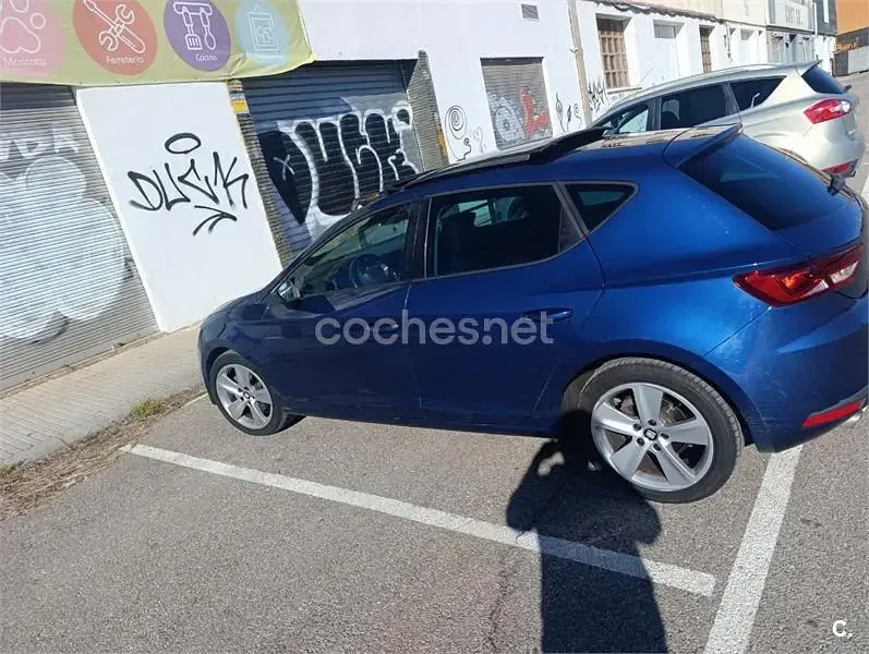 Usado Seat Leon FR 150 CV (110 kW) 2015 Azul Berlina
