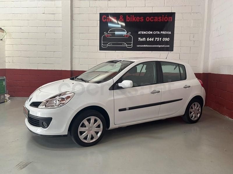 Usado Renault Clio II Exception 75 CV (55 kW) 2008 Blanco Berlina