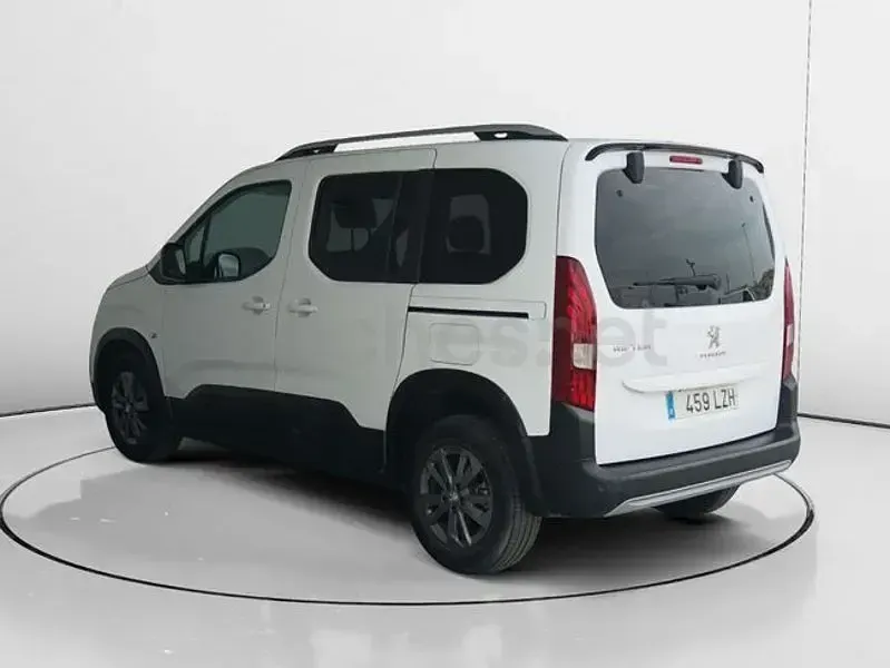 Usado Peugeot Rifter Allure 130 CV (95 kW) 2021 Blanco Monovolumen
