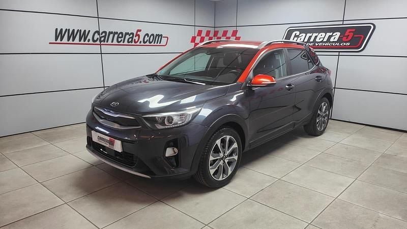 Usado Kia Stonic 120 HP (88 kW) 2019 Cinzento SUV