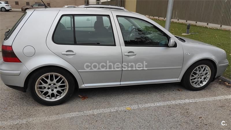 Usado VW Golf IV GTI 150 CV (110 kW) 2001 Gris / plata Berlina