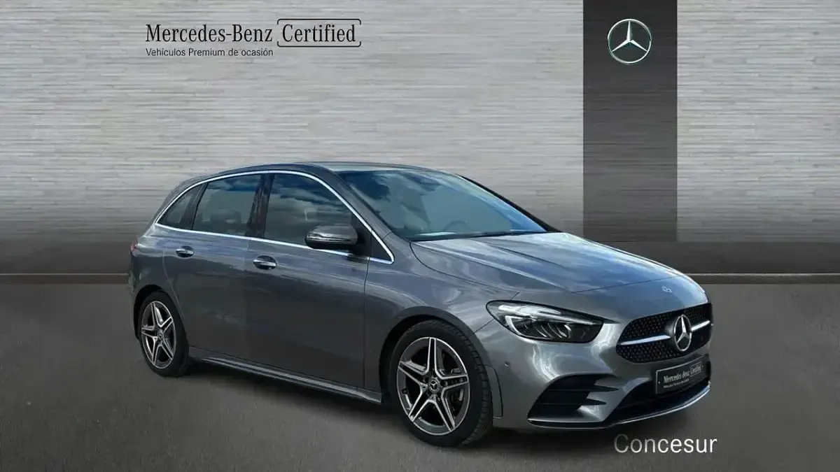 Begagnad Mercedes B180 116 HK (85 kW) 2024 Grå Minibuss