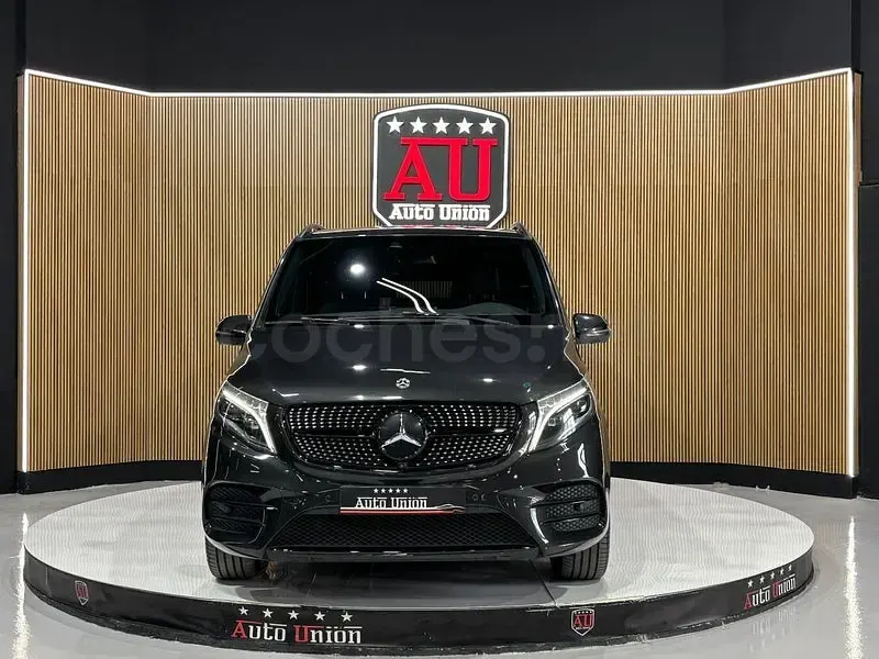 Usado Mercedes V300 Exclusive 239 CV (175 kW) 2022 Gris / plata Monovolumen