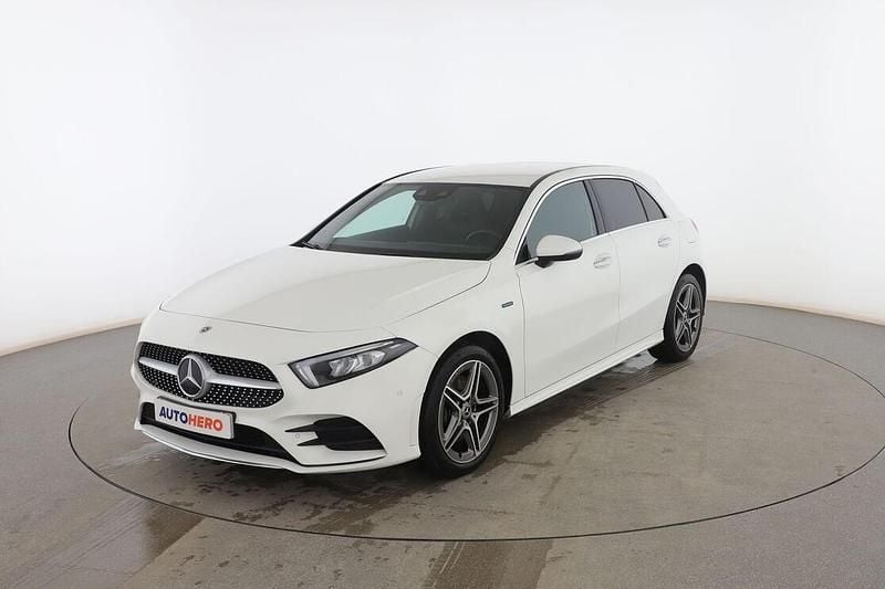 Usado Mercedes A250 AMG line 218 CV (160 kW) 2021 Blanco Utilitario
