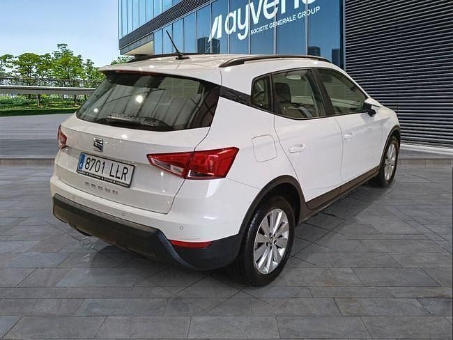 Usado Seat Arona Style 110 CV (80 kW) 2020 Blanco SUV