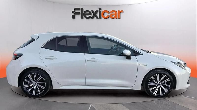 Usado Toyota Corolla Advance 180 CV (132 kW) 2021 Blanco Berlina