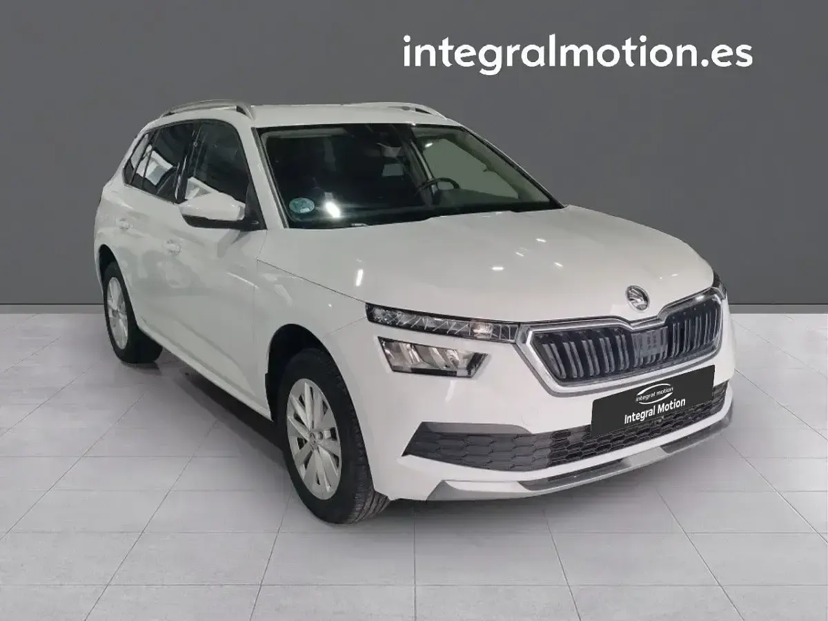 Usado Skoda Kamiq Selection 150 CV (110 kW) 2023 Blanco SUV