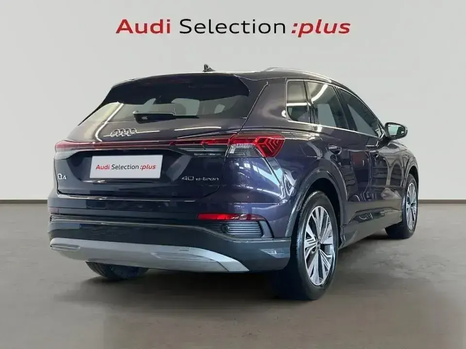 Usado Audi Q4 e-tron Advanced 150 kW (204 CV) 2024 Gris SUV