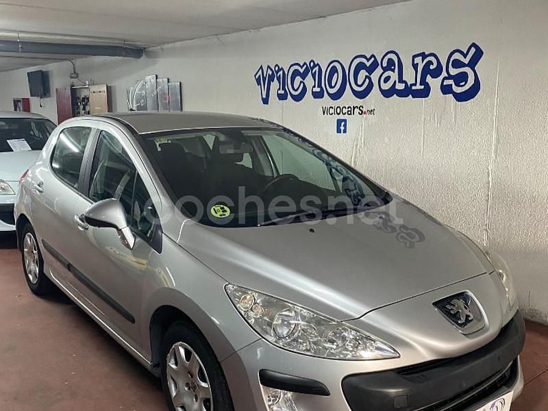 Usado Peugeot 308 Active 92 CV (67 kW) 2011 Gris / plata Berlina