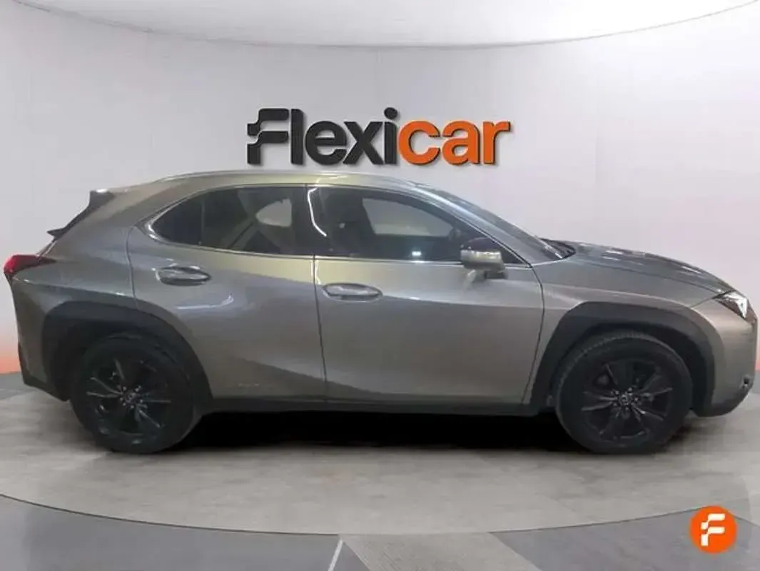 Usado Lexus UX 250h Business Edition 184 CV (135 kW) 2020 Gris SUV