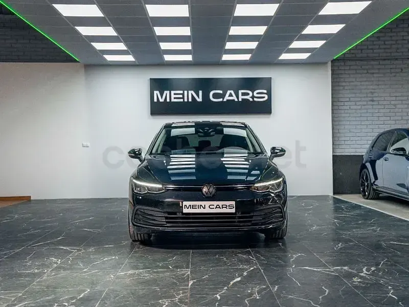 Usado VW Golf VIII Life 110 CV (80 kW) 2023 Negro Berlina