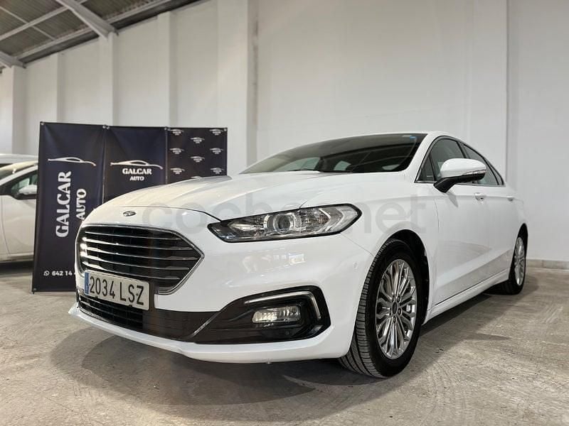 Usado Ford Mondeo Titanium 187 CV (137 kW) 2021 Blanco Berlina